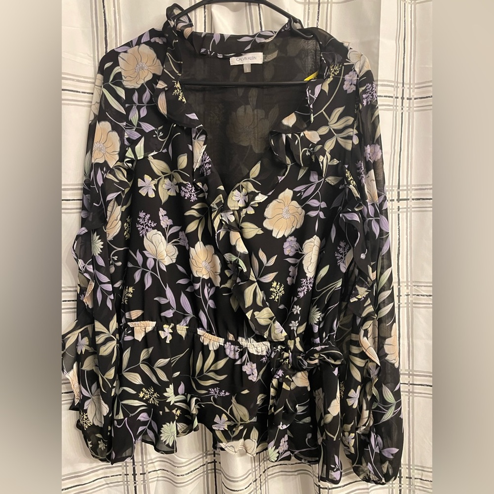 Like New Calvin Klein Blouse